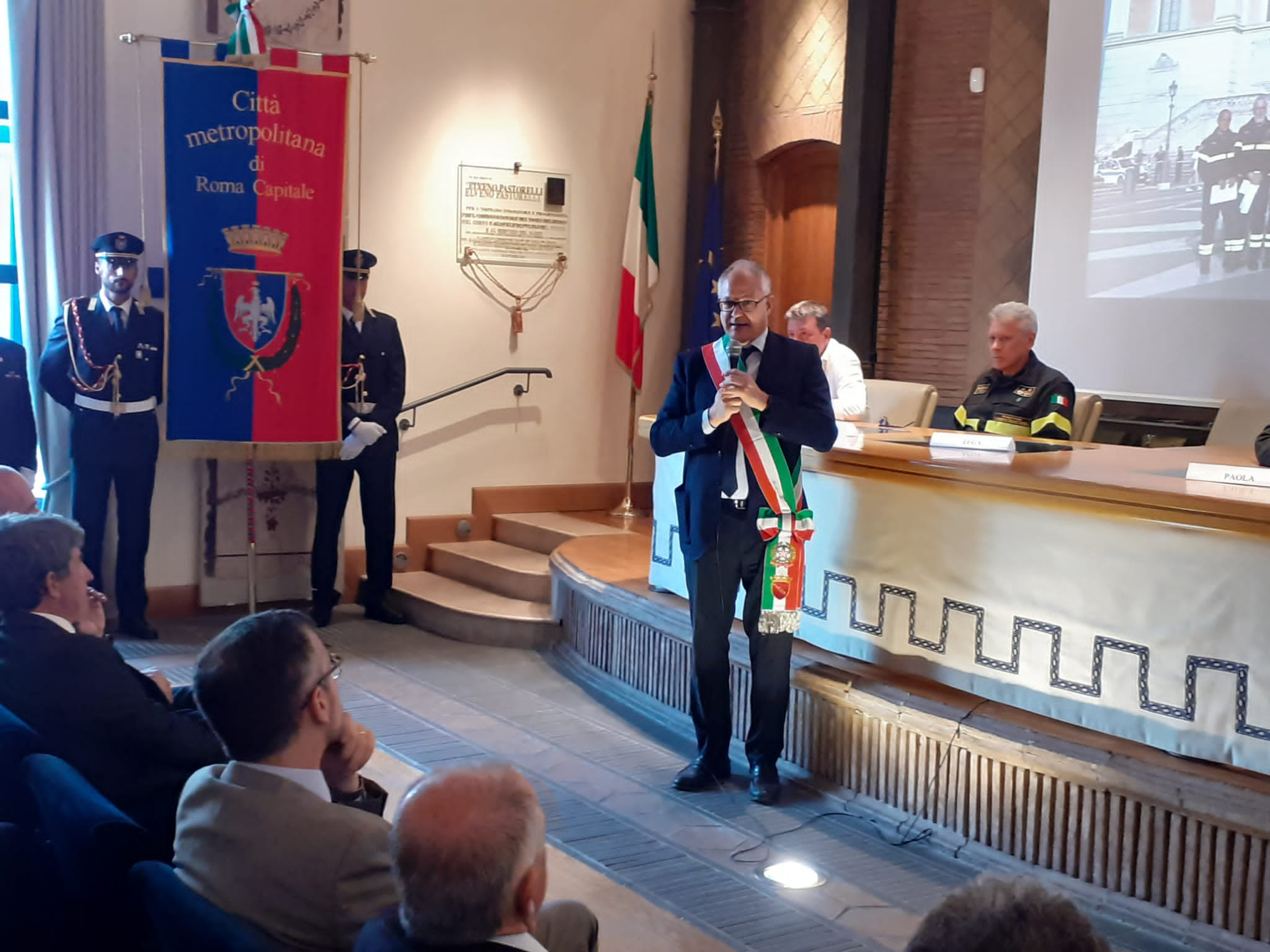 Avvicendamento Comandante Provinciale VVF Presenti Il Sindaco Di Roma